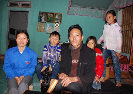 Vợ[-]chồng[-]Ngà[-]-[-]Hưng[-]từng[-]nhặt[-]được[-]11[-]cây[-]vàng[-]từ[-]bãi[-]rác